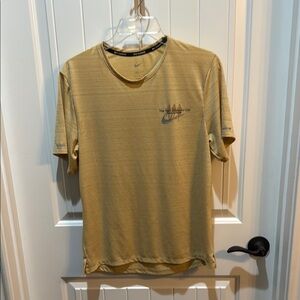 Nike Men's Gold T-Shirt